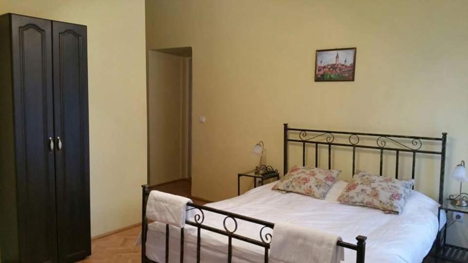 Central Square Studios Sibiu Esterno foto